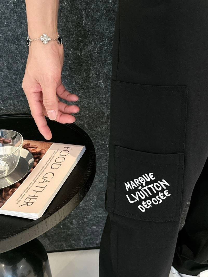 Functional Louis Vuitton Long Pants 133966