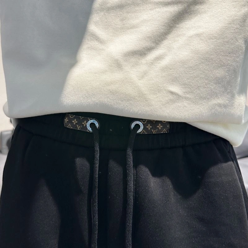 Functional Louis Vuitton Long Pants 133043