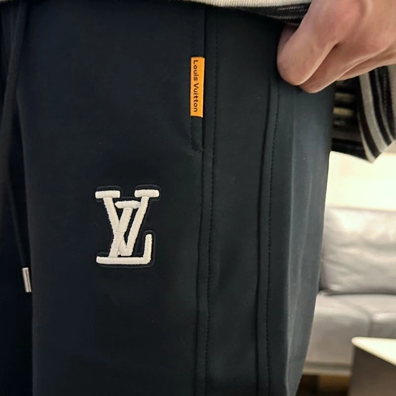 Louis Vuitton Long Pants UrbanStyle 133030
