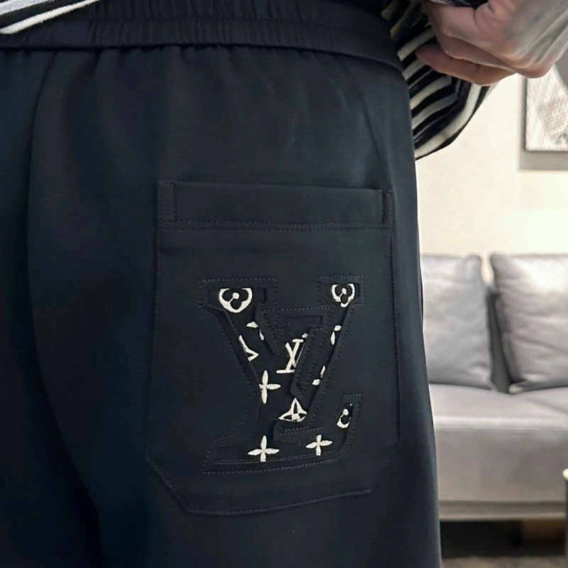 Louis Vuitton Long Pants UrbanStyle 133030
