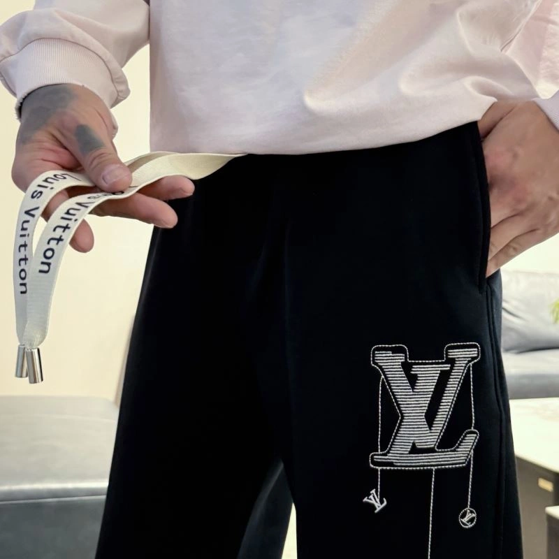 Louis Vuitton Long Pants MultiPurpose 133028