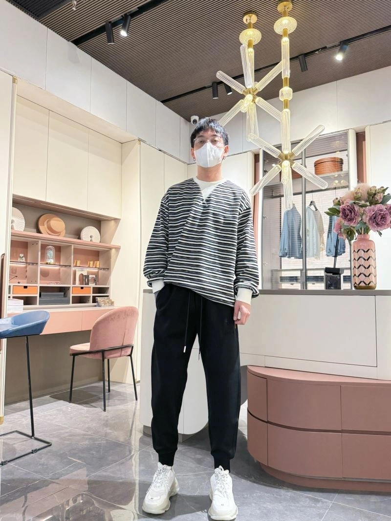 Louis Vuitton Long Pants WaterResistant 133002