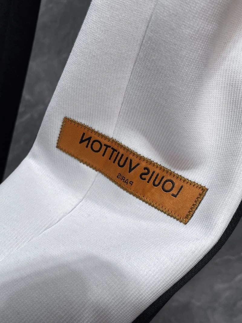 Louis Vuitton Long Pants ModernLook 132992