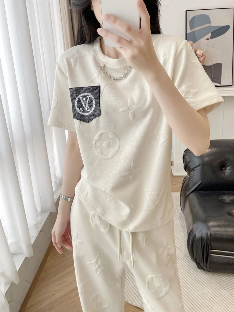 TechFriendly Louis Vuitton Long Suits 138831