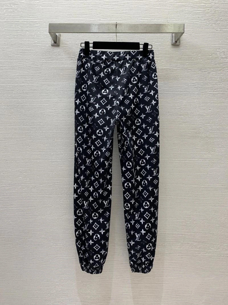 Louis Vuitton Long Suits Chic 138826