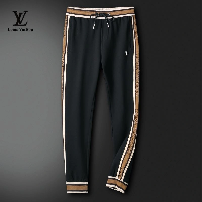 Effortless Louis Vuitton Long Suits 139131