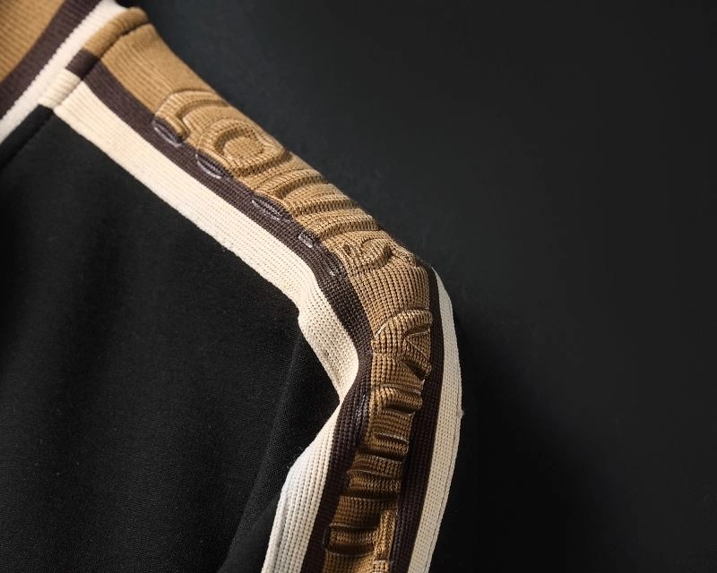 Effortless Louis Vuitton Long Suits 139131
