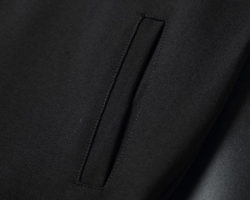 Effortless Louis Vuitton Long Suits 139131
