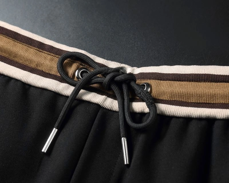 Effortless Louis Vuitton Long Suits 139131