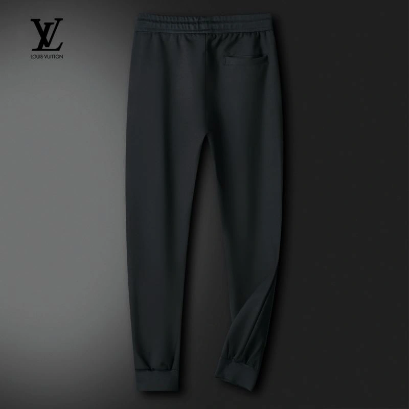 Stylish Louis Vuitton Long Suits 139121