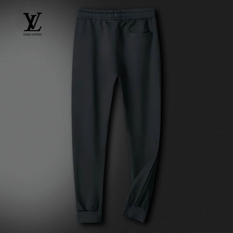 Versatile Louis Vuitton Long Suits 139112