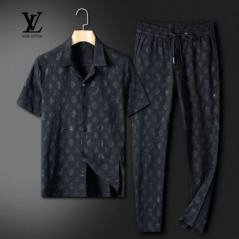 Minimalist Louis Vuitton Long Suits 131993