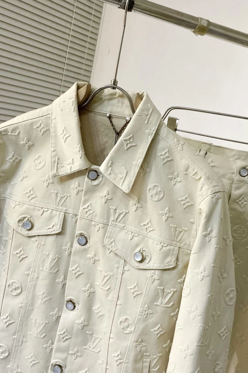 Seasonal Louis Vuitton Long Suits 139108
