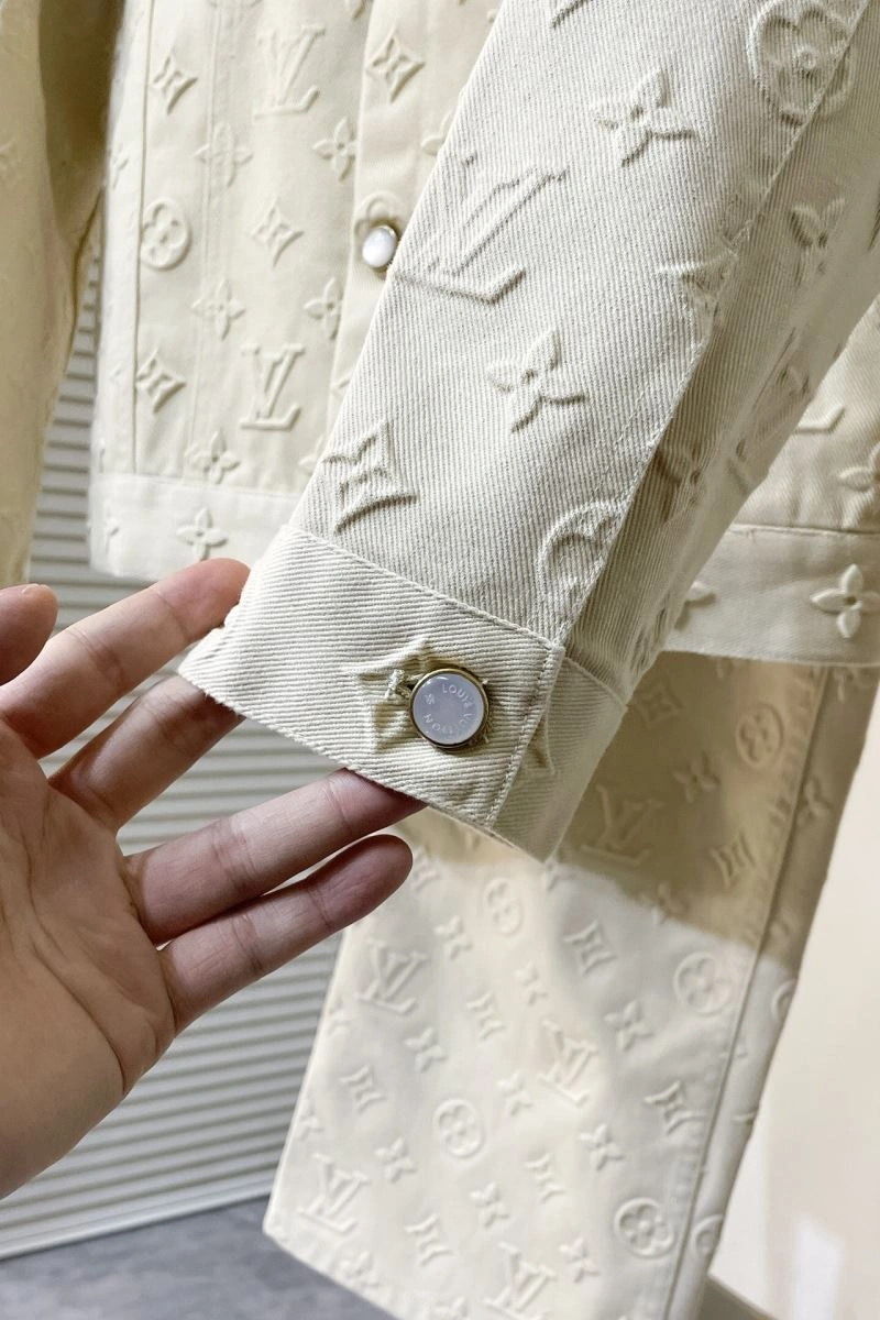 Seasonal Louis Vuitton Long Suits 139108