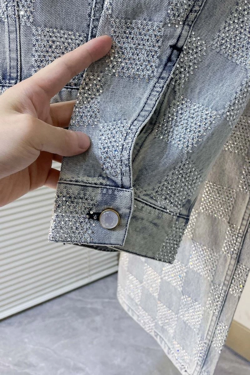 Louis Vuitton Long Suits Lightweight 139109