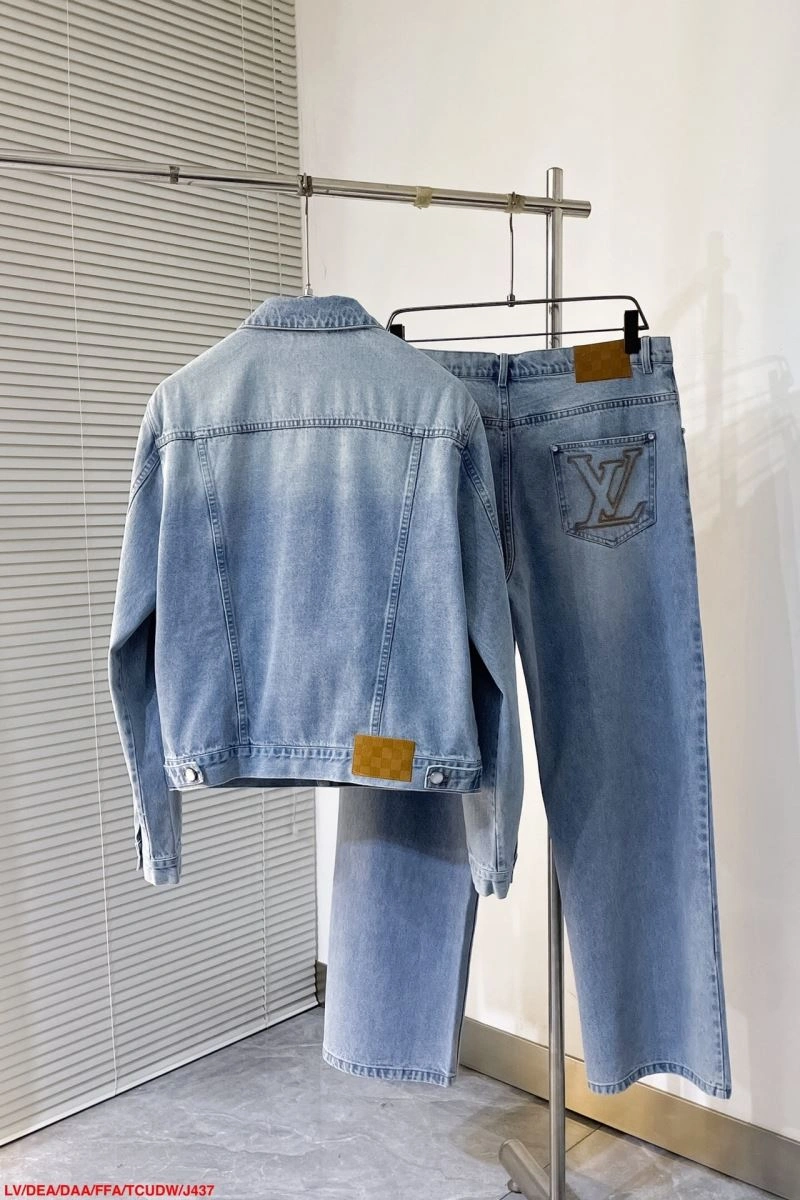 Louis Vuitton Long Suits Lightweight 139124