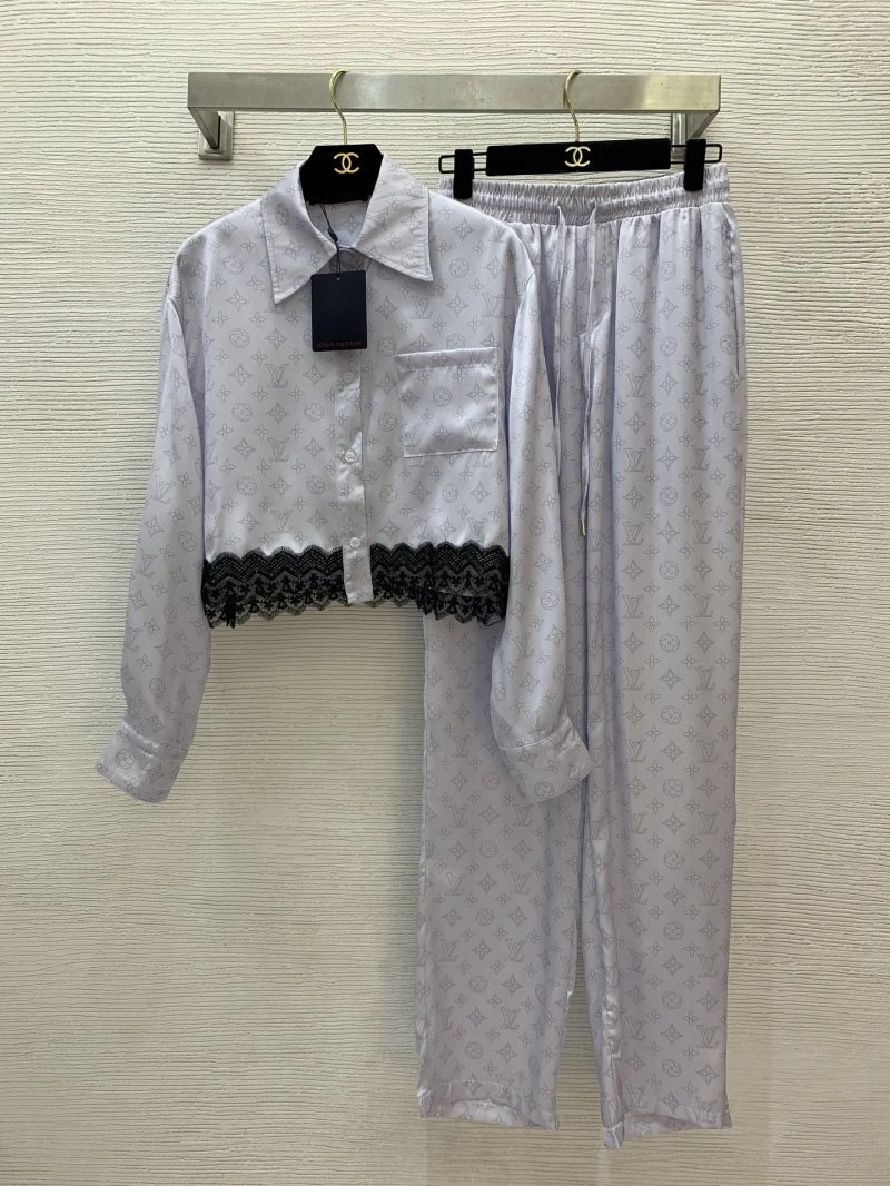 MoistureWicking Louis Vuitton Long Suits 130765