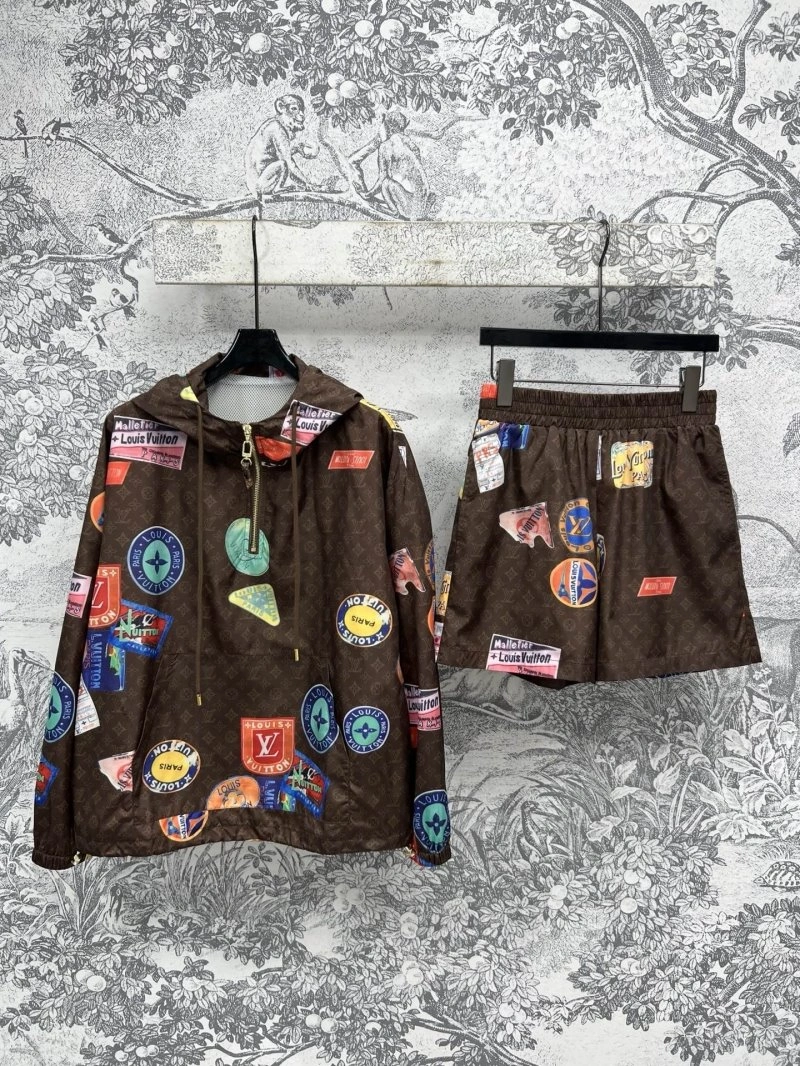 Practical Louis Vuitton Long Suits 130764