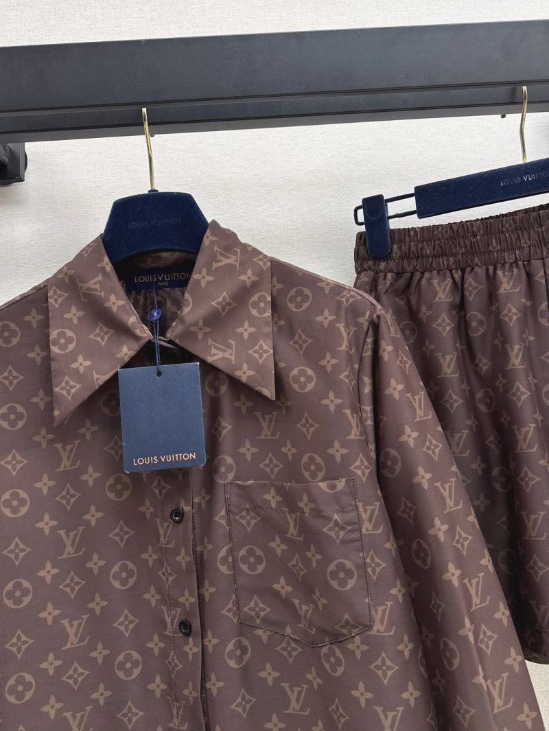 Louis Vuitton Long Suits Breathable 130755