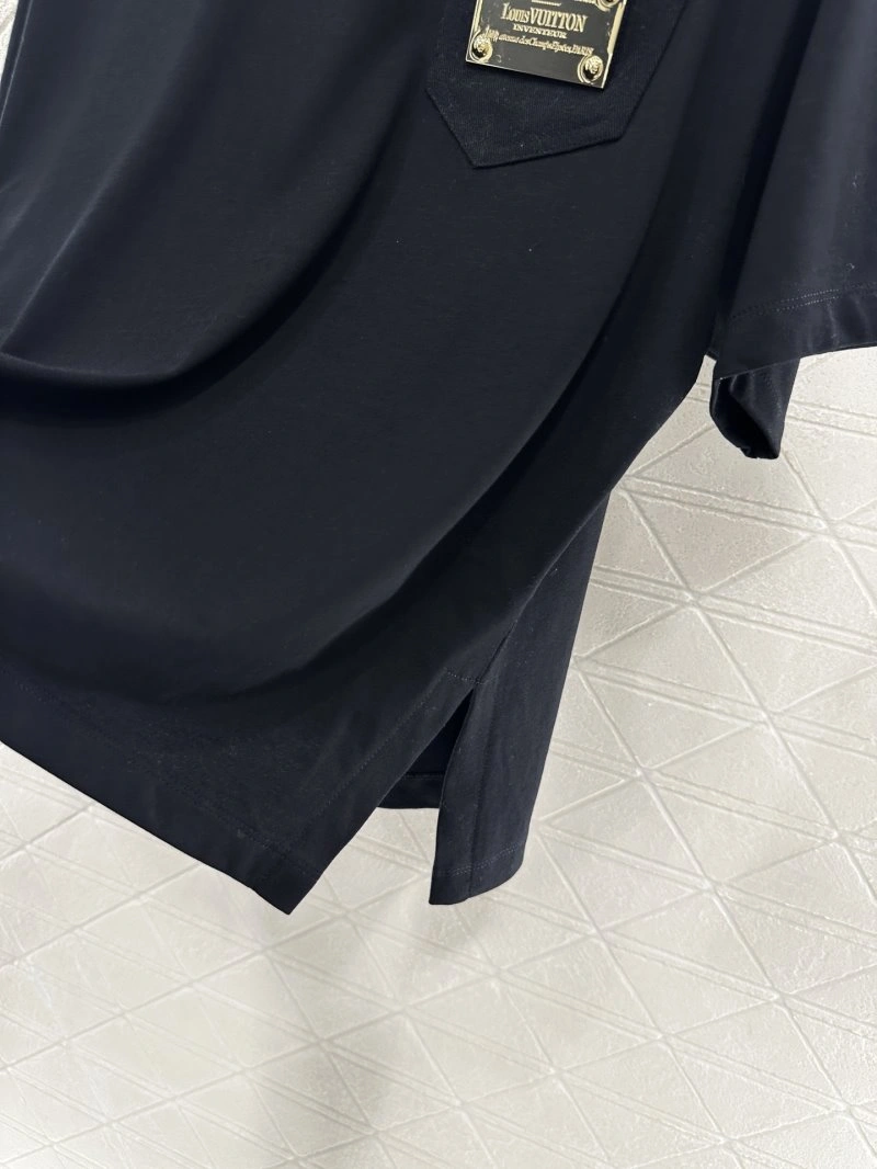Louis Vuitton Long Suits Sleek 131399