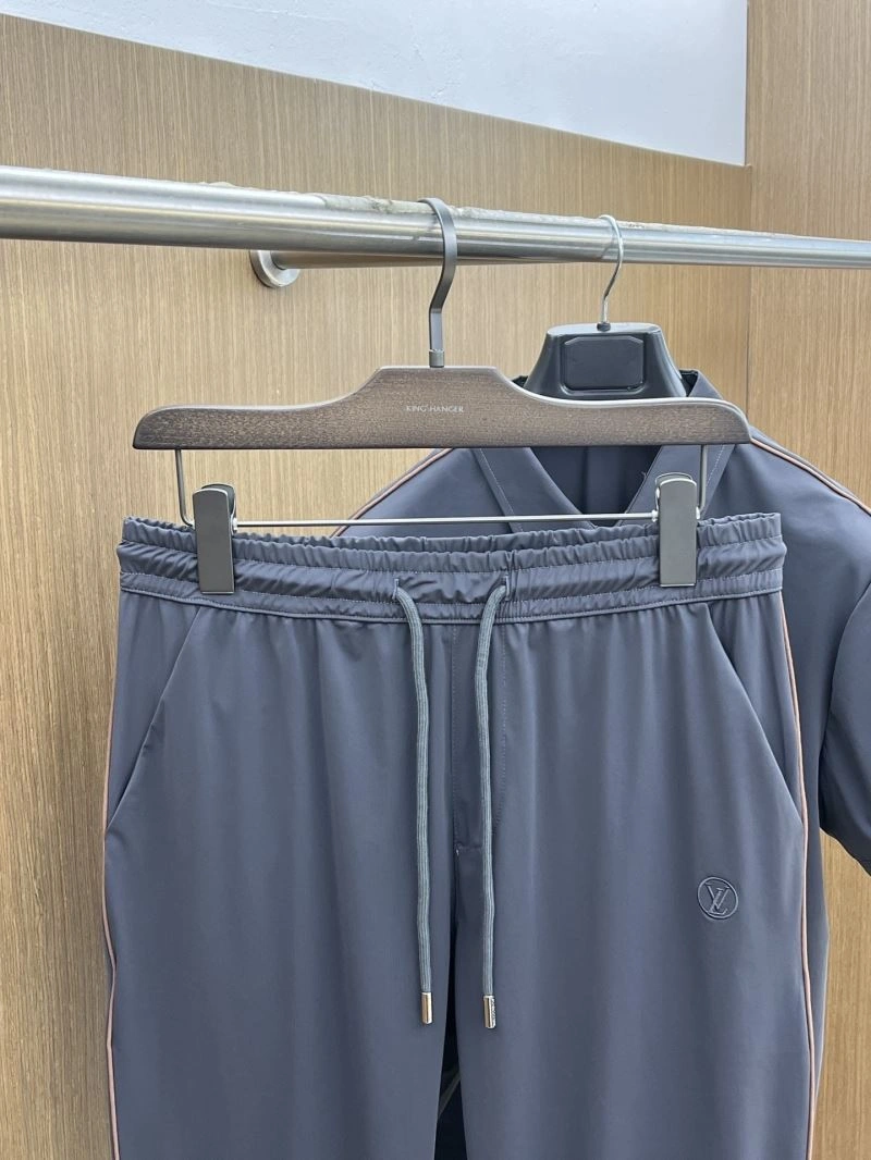 Affordable Louis Vuitton Long Suits 132984