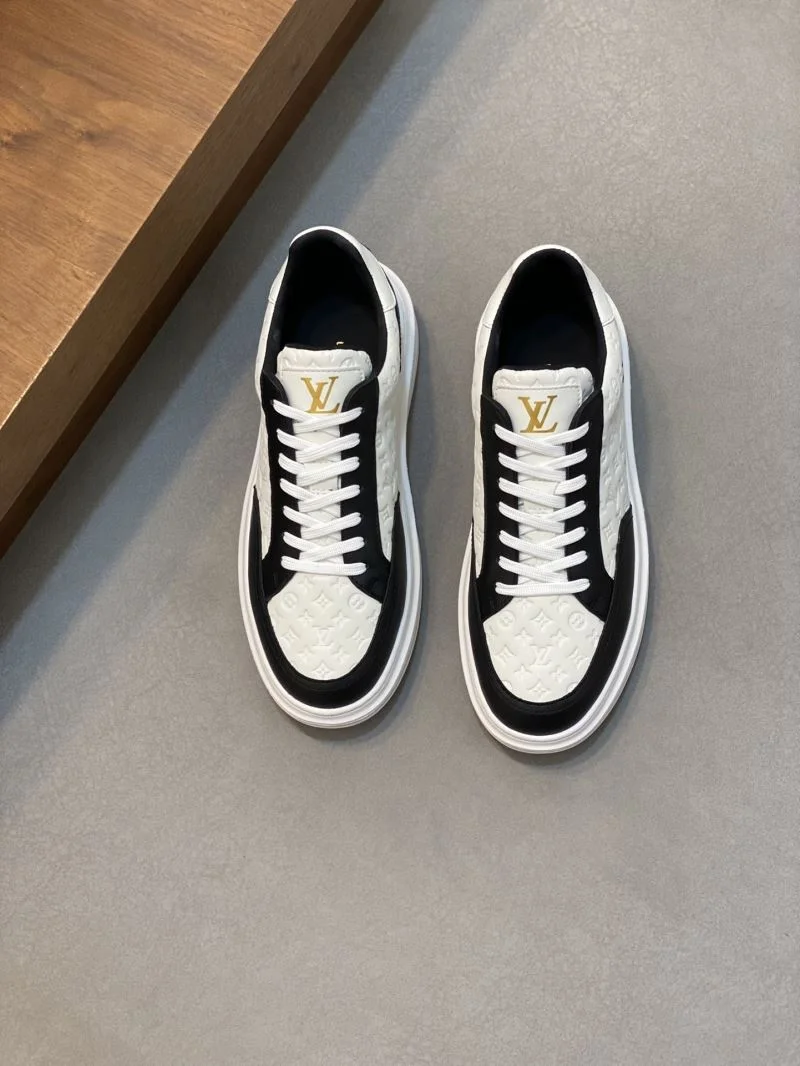 Louis Vuitton Low Shoes EyeCatching 30814