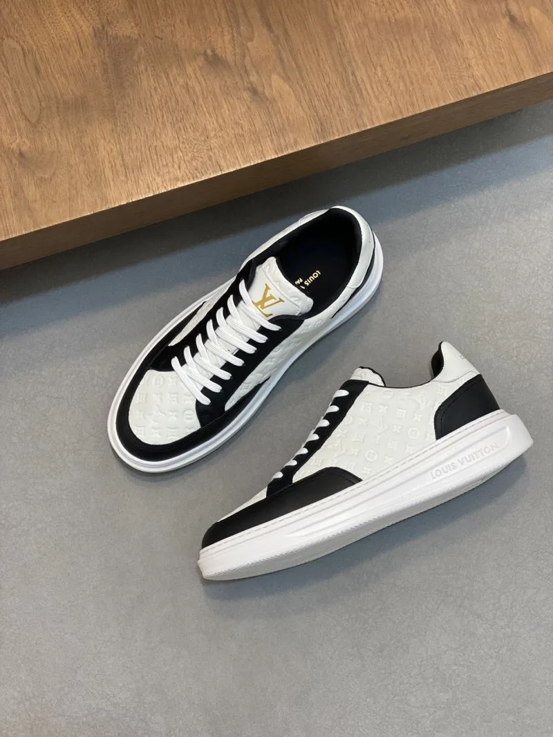 Louis Vuitton Low Shoes EyeCatching 30814