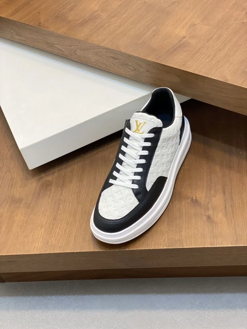 Louis Vuitton Low Shoes EyeCatching 30814