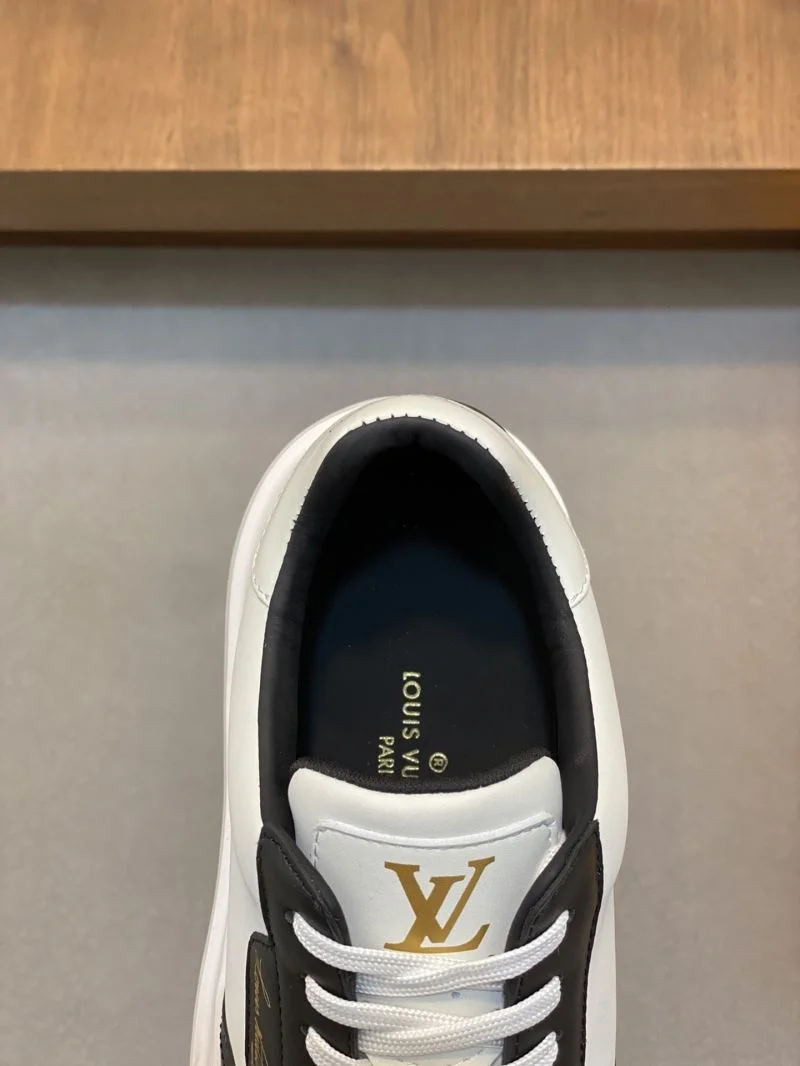 SoftTouch Louis Vuitton Low Shoes 30788