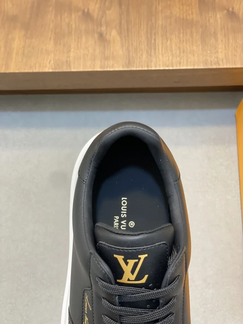 Louis Vuitton Low Shoes DailyWear 30803