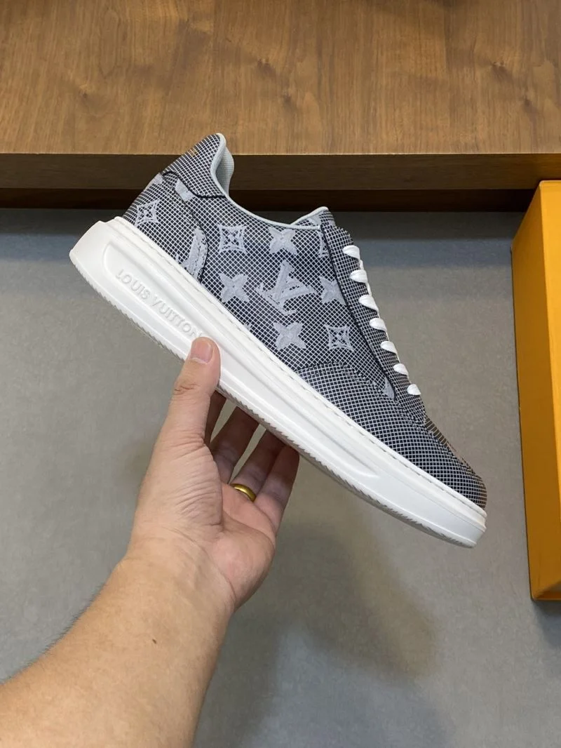 Louis Vuitton Low Shoes Flexible 30797