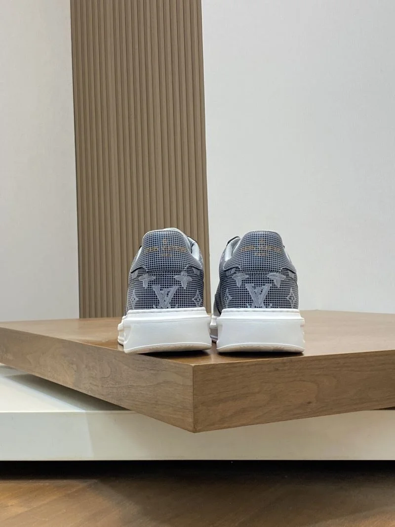 Louis Vuitton Low Shoes Flexible 30797