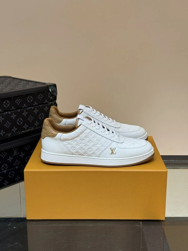 Louis Vuitton Low Shoes Bold 30816
