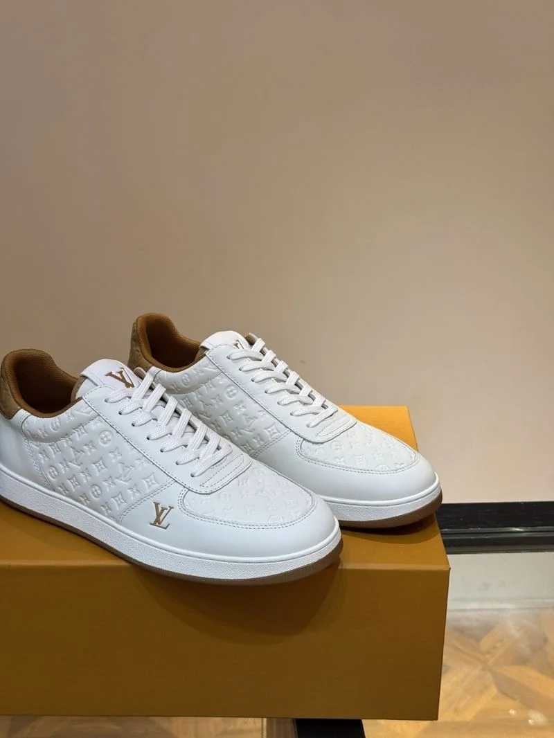 Louis Vuitton Low Shoes Bold 30816
