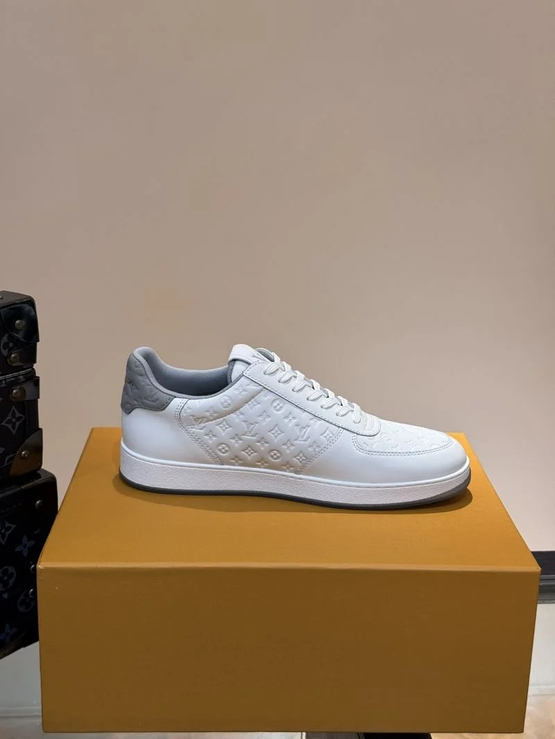 Louis Vuitton Low Shoes TimelessDesign 30324