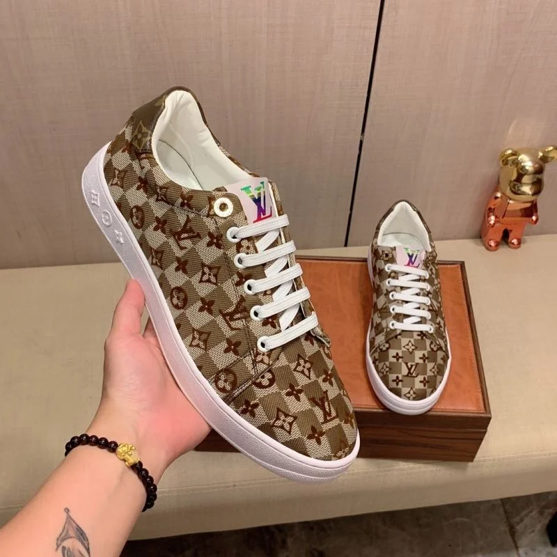 Louis Vuitton Low Shoes UrbanChic 30793