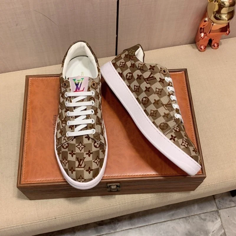 Louis Vuitton Low Shoes UrbanChic 30793