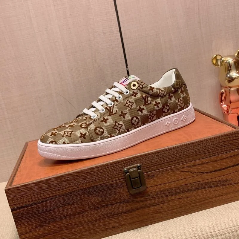 Louis Vuitton Low Shoes UrbanChic 30793