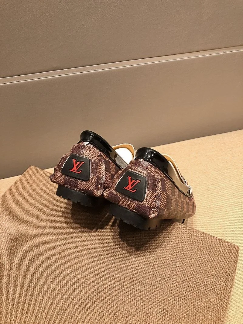 Durable Louis Vuitton Low Shoes 30807