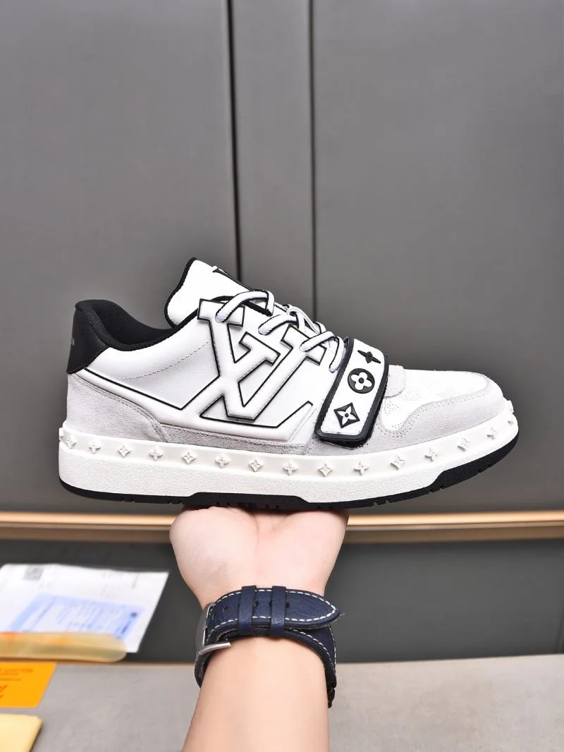 Sporty Louis Vuitton Low Shoes 30791