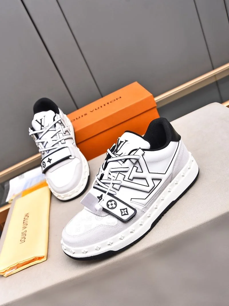 Sporty Louis Vuitton Low Shoes 30791