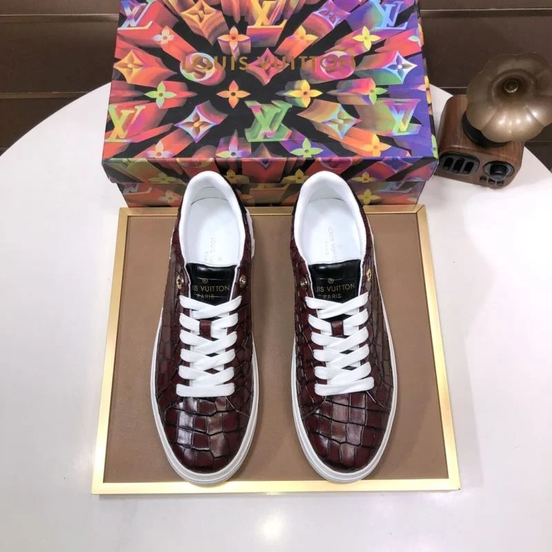Louis Vuitton Low Shoes Sophisticated 30812