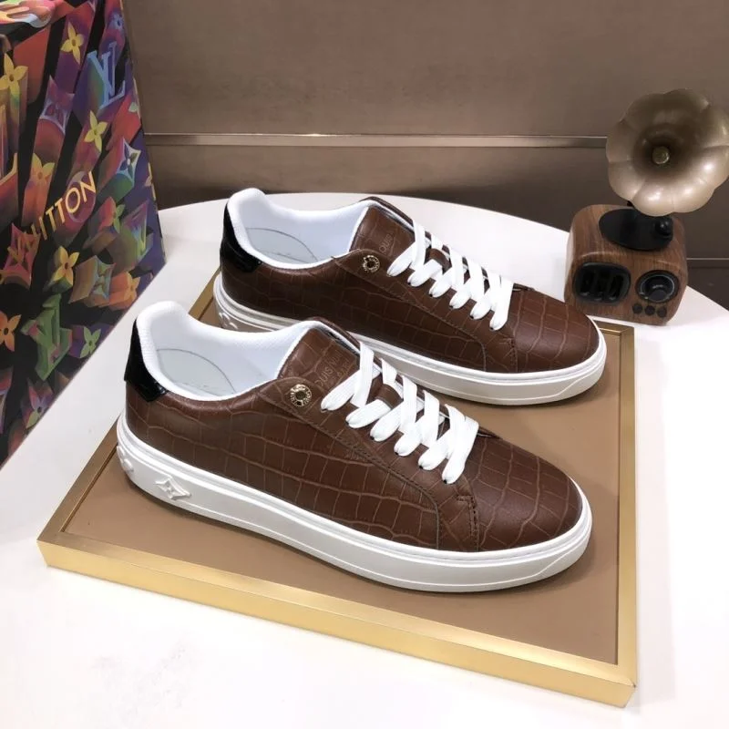 Modern Louis Vuitton Low Shoes 30782