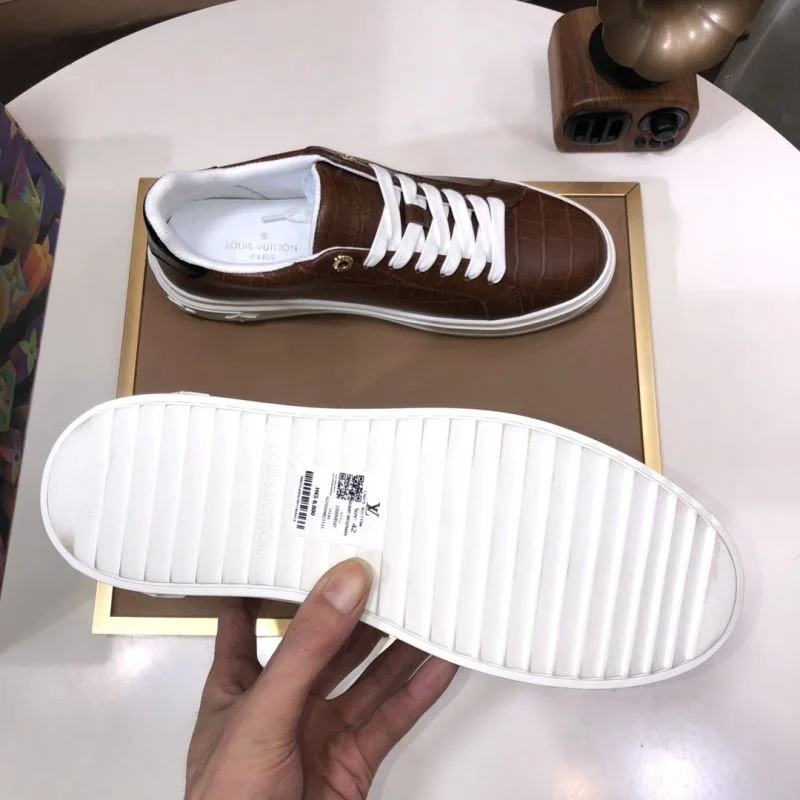 Modern Louis Vuitton Low Shoes 30782