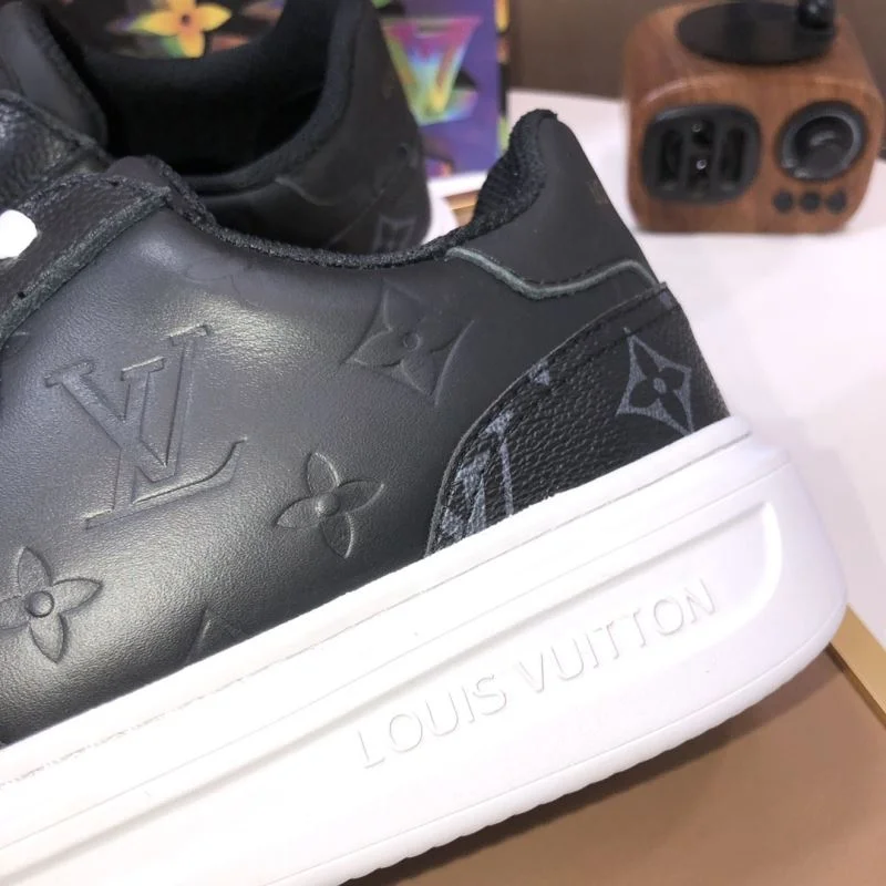 Louis Vuitton Low Shoes TravelReady 30800