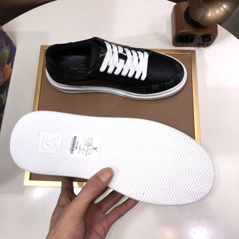 Louis Vuitton Low Shoes TravelReady 30800