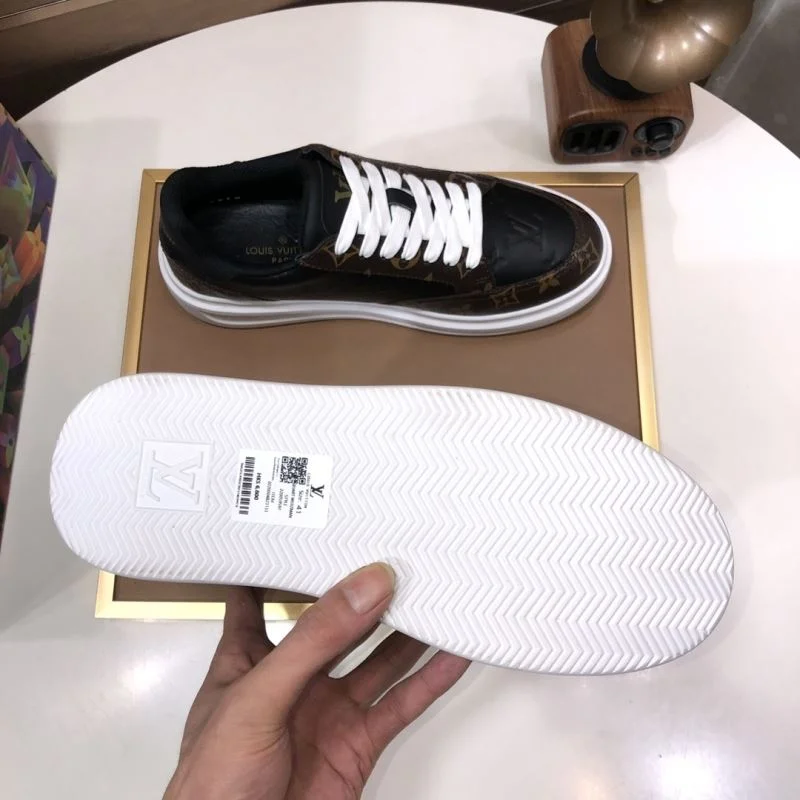 Resilient Louis Vuitton Low Shoes 30805