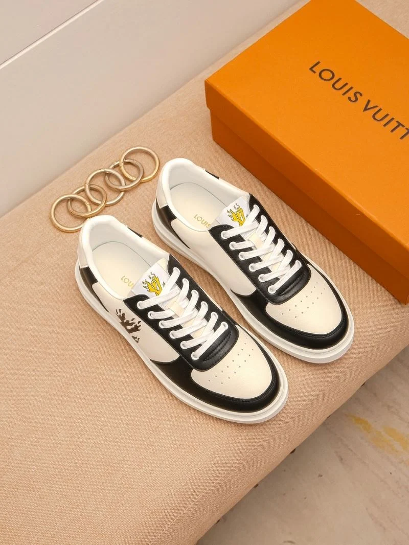 Unisex Louis Vuitton Low Shoes 30783