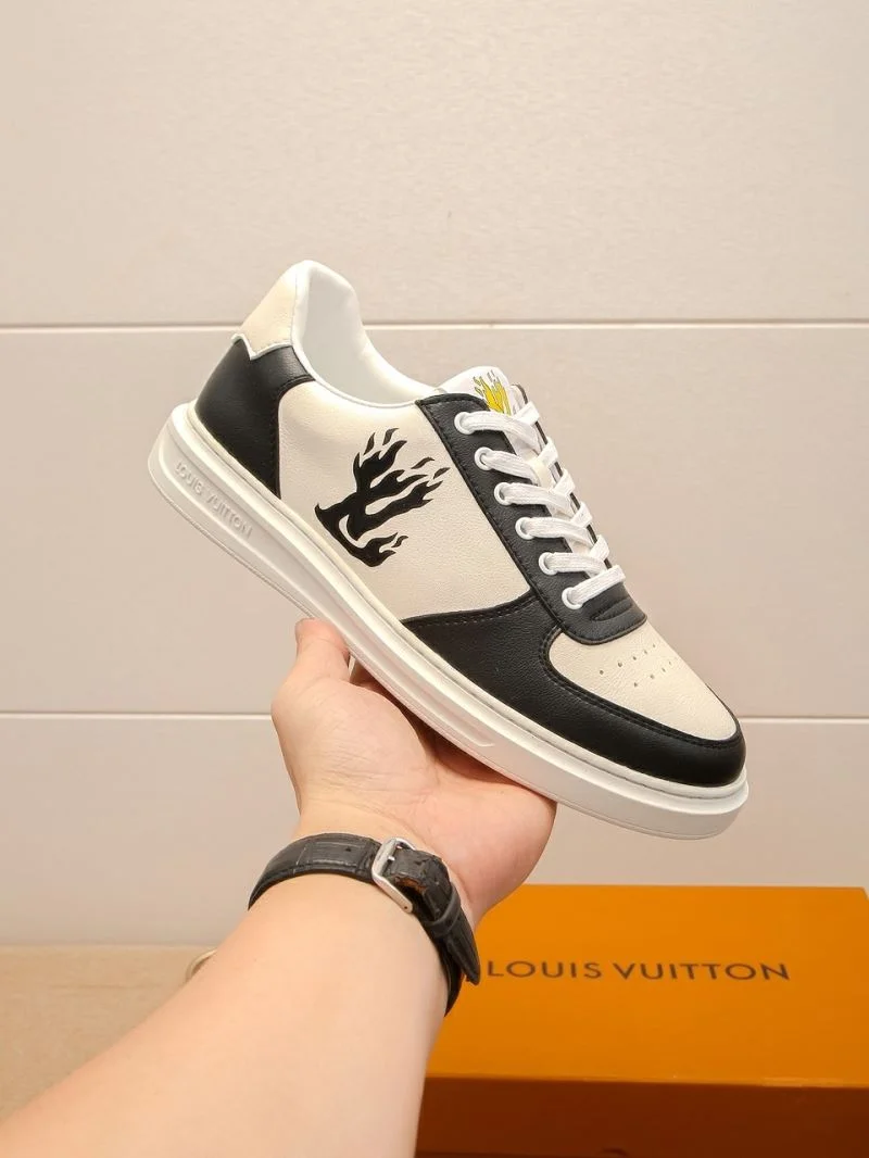Unisex Louis Vuitton Low Shoes 30783