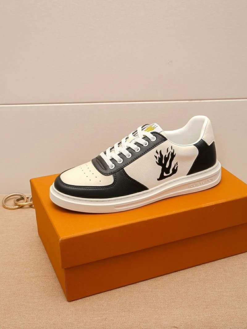 Unisex Louis Vuitton Low Shoes 30783